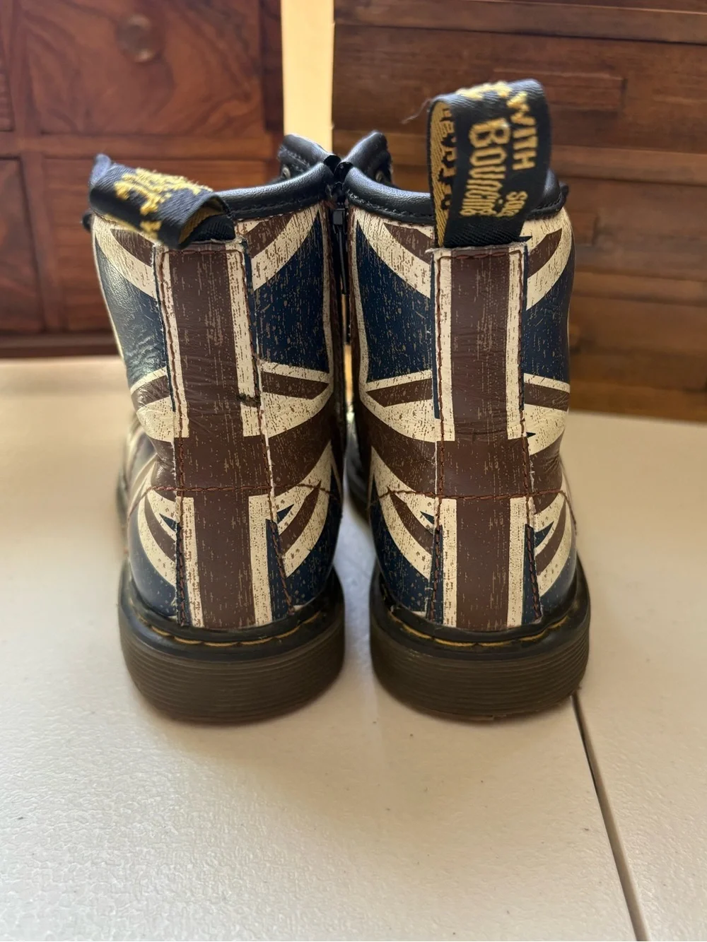 Dr. Martens Brooklee boots distressed Union Jack flag size 10 toddler